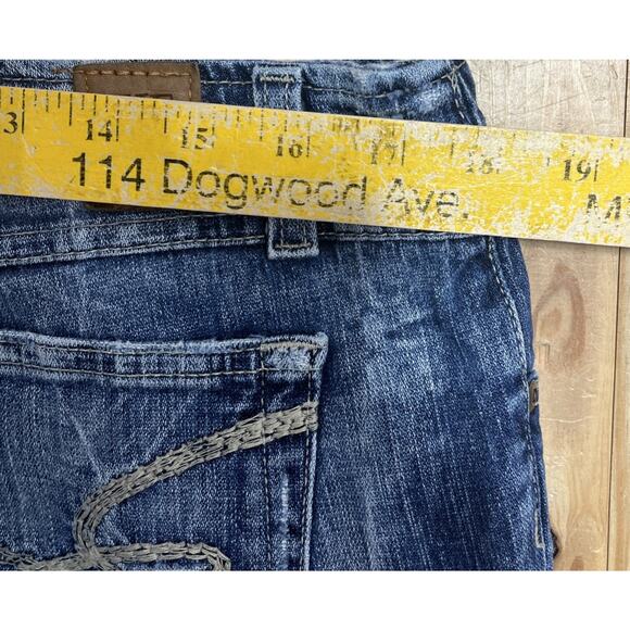 BKE Buckle Lily Denim Capri Jeans Womens Size 35x23 Stretch Blue Denim - Picture 6 of 7